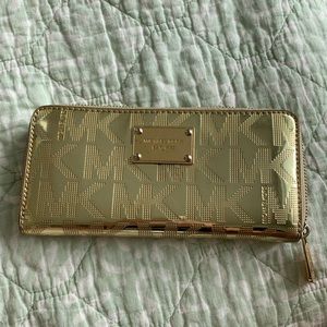 Michael Kors wallet